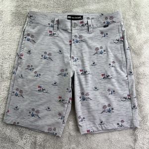 Travis Mathew Shorts Mens 32 Gray Chino Flat Front Golf Patriotic USA Flag AOP